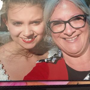 Meet your Posher, Harmony